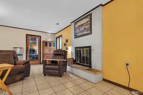 Living - 4425 E Cambridge Ct, Bloomington, IN 47408 photo 4 of 4