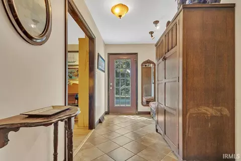 Entry Way - 4425 E Cambridge Ct, Bloomington, IN 47408 photo 2 of 3