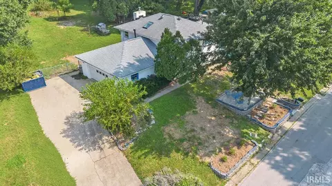 View/Area - 4425 E Cambridge Ct, Bloomington, IN 47408 photo 1 of 3