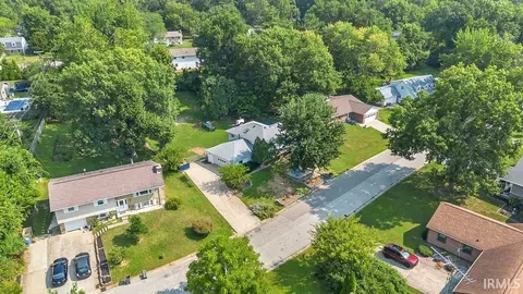 View/Area - 4425 E Cambridge Ct, Bloomington, IN 47408 photo 2 of 3