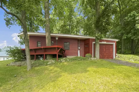 35 Lane 200d Lake James Ln, Angola, IN 46703