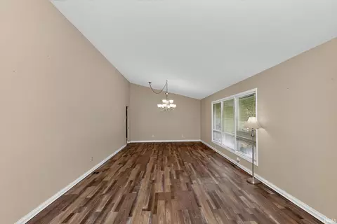 Living - 54074 Echo Ln, Bristol, IN 46507 photo 2 of 3