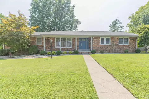 500 Holly Hill Dr, Evansville, IN 47710