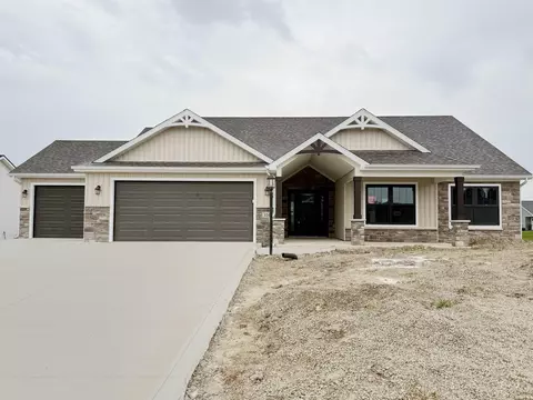 3169 E Butler Ct, Columbia City, IN 46725