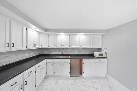 Kitchen - 1310 Vernon St, Wabash, IN 46992 photo 2 of 2