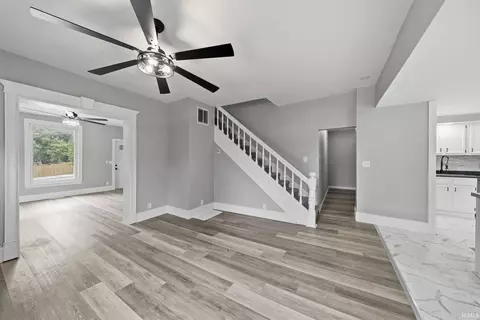 Entry Way - 1310 Vernon St, Wabash, IN 46992 photo 1 of 2