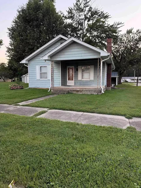 128 N Park St, Jasonville, IN 47438