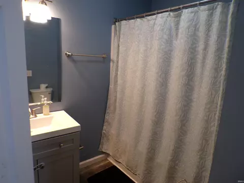 Bath - 601 E 3rd St, Fowler, IN 47944 photo 2 of 2