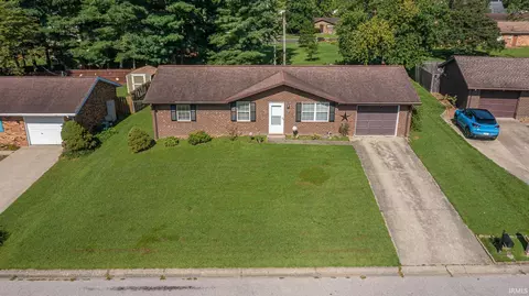 View/Area - 117 Oakmount Ct, Jasper, IN 47546 photo 3 of 4