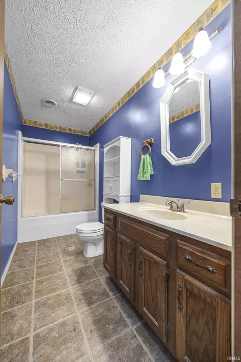 Bath - 117 Oakmount Ct, Jasper, IN 47546 photo 1 of 1