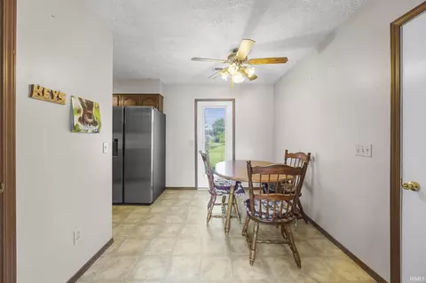 Dining - 117 Oakmount Ct, Jasper, IN 47546 photo 1 of 2