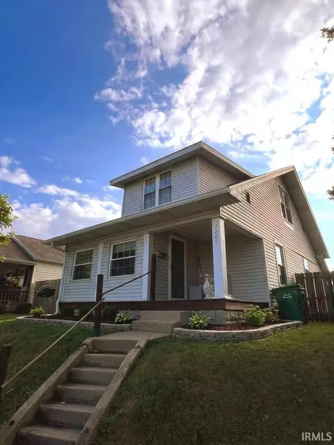 2205 S 14th St, New Castle, IN 47362