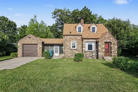 1610 N Byrkit St, Mishawaka, IN 46545