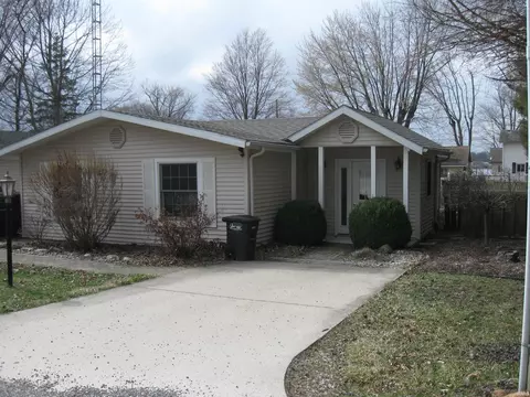 7140 160e Wolcottville Ln # S, Wolcottville, IN 46795