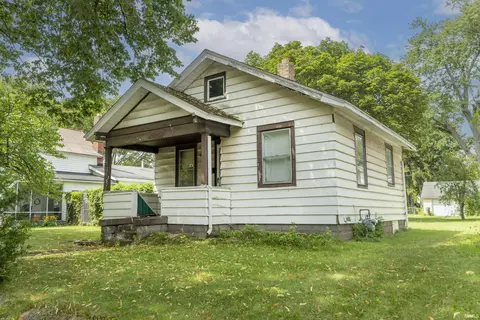 1005 S Logan St, South Bend, IN 46615