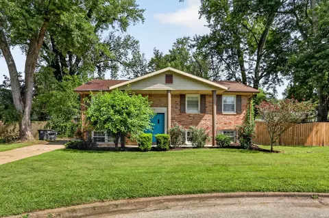 6210 Roger Park Ct, Evansville, IN 47715