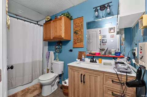 Bath - 2450 Rabbitsville Rd, Mitchell, IN 47446 photo 1 of 1