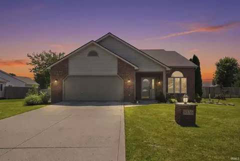 9336 Greyhawk Dr, Fort Wayne, IN 46835