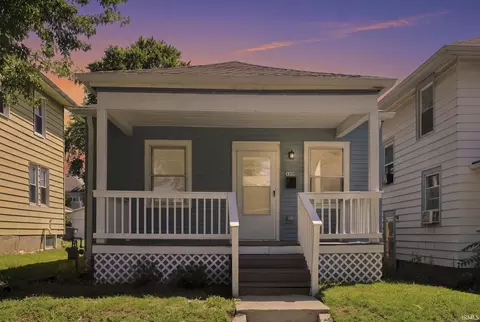 1606 Kelly Dr, Fort Wayne, IN 46808