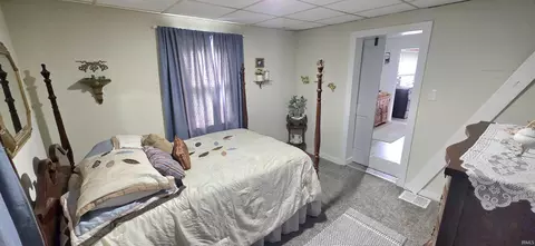 Bedroom - 507 W Oak St, Bicknell, IN 47512 photo 2 of 3