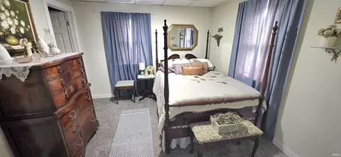 Bedroom - 507 W Oak St, Bicknell, IN 47512 photo 3 of 3