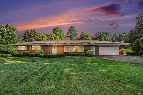 17771 Tanager Ln, South Bend, IN 46635