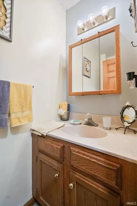Bath - 2801 E Wright Dr, Kokomo, IN 46901 photo 1 of 3