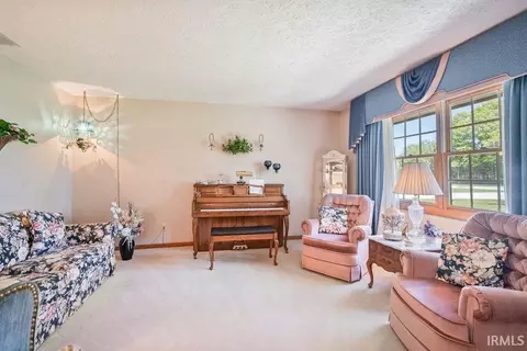 Living - 2801 E Wright Dr, Kokomo, IN 46901 photo 1 of 3