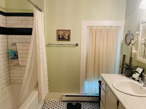 Bath - 409 W Spring St, Lagrange, IN 46761 photo 5 of 5