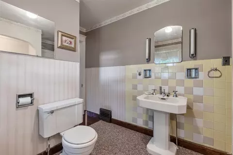 Bath - 109 N Mountain St, Lagrange, IN 46761 photo 2 of 3