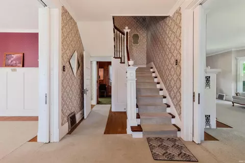 Entry Way - 109 N Mountain St, Lagrange, IN 46761 photo 2 of 9