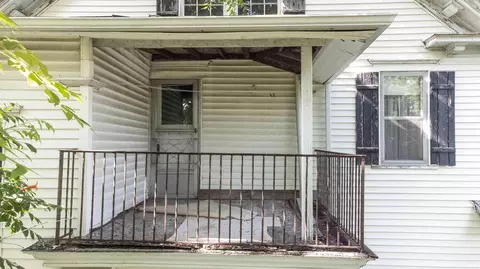 Exterior - 109 N Mountain St, Lagrange, IN 46761 photo 4 of 7