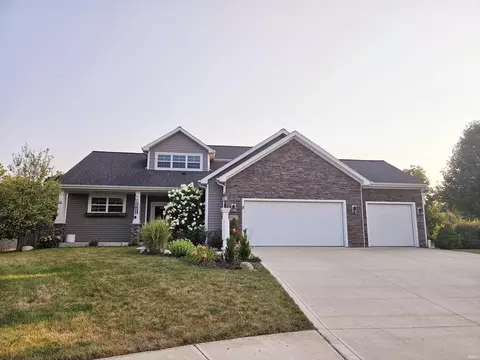 10017 Banbury Ct, Fort Wayne, IN 46818