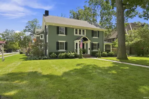 2020 Forest Park Blvd, Fort Wayne, IN 46805