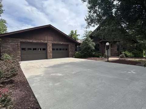 1000 W Star Cir, Santa Claus, IN 47579