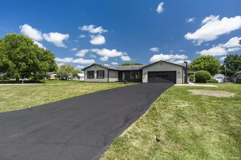 1108 Birchwood Dr, Kokomo, IN 46901