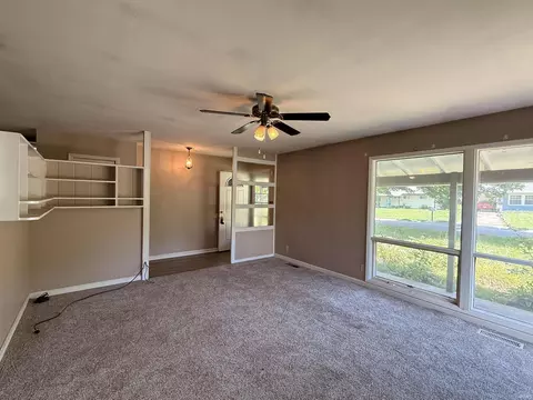 Living - 200 N Shellbark Rd, Muncie, IN 47304 photo 2 of 3