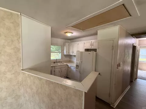 Entry Way - 200 N Shellbark Rd, Muncie, IN 47304 photo 1 of 1