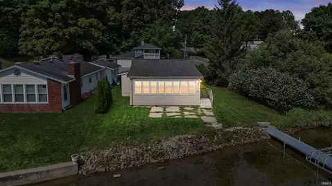 6005 S 970 E, Wolcottville, IN 46795