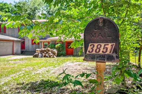 3851 Plum Creek Rd, Nashville, IN 47448