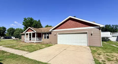 9302 White St, Clarks Hill, IN 47930