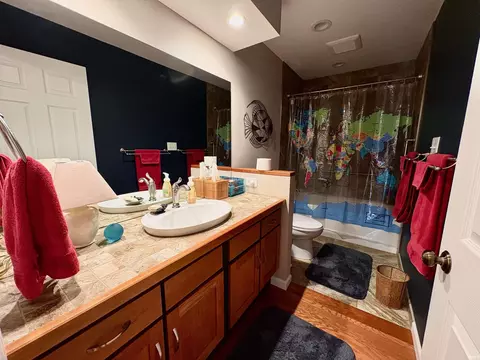 Bath - 2240 E Cape Cod Dr, Bloomington, IN 47401 photo 3 of 3