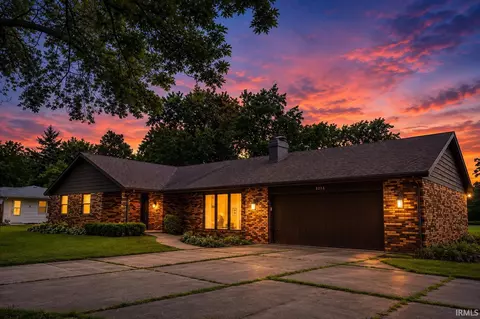 3213 W Twickingham Dr, Muncie, IN 47304