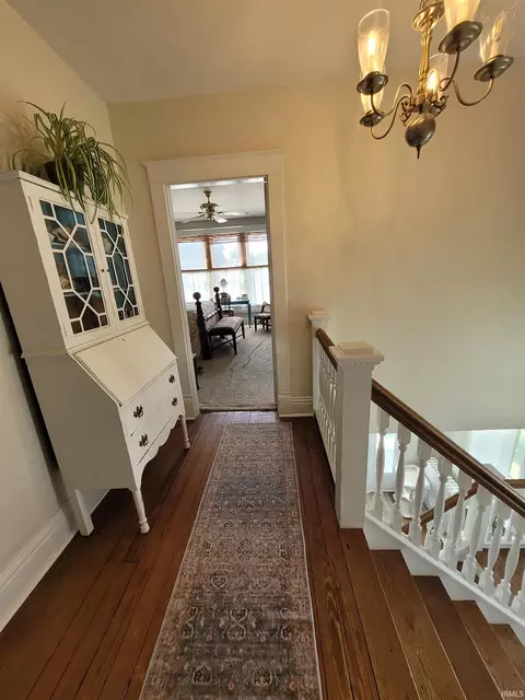 Entry Way - 429 E Third St, Mount Vernon, IN 47620 photo 3 of 4