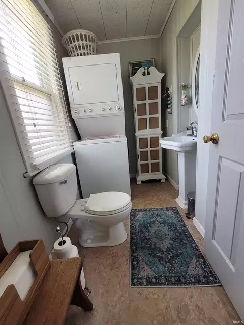 Bath - 429 E Third St, Mount Vernon, IN 47620 photo 1 of 2