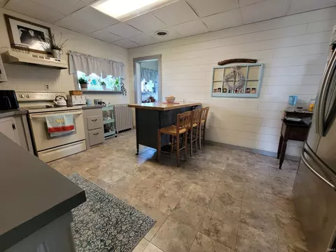 Kitchen - 429 E Third St, Mount Vernon, IN 47620 photo 1 of 2
