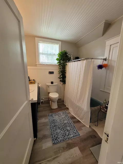 Bath - 429 E Third St, Mount Vernon, IN 47620 photo 2 of 2