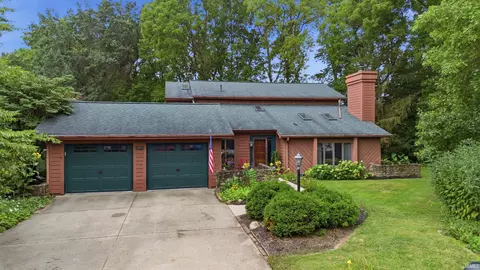 3913 Somerset Pl, West Lafayette, IN 47906