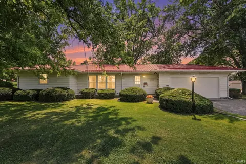 302 Carroll Rd, South Whitley, IN 46787