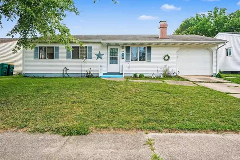 1316 Michigan Ave, Mishawaka, IN 46544
